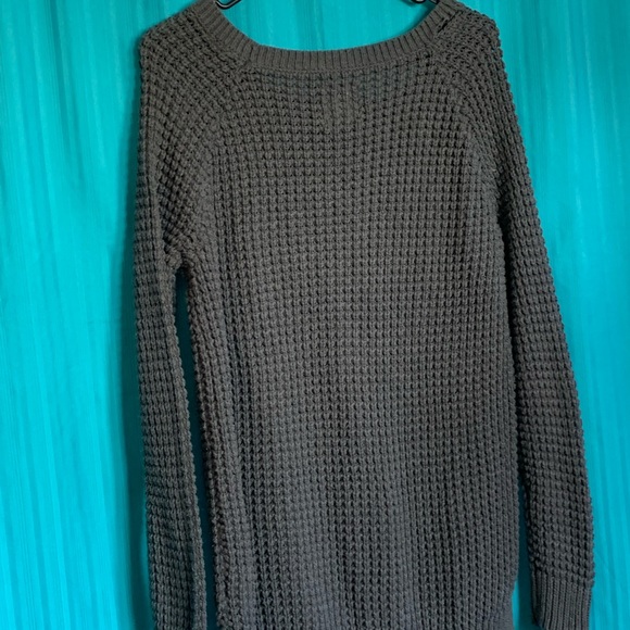 American Eagle Wool Sweater - Picture 3 of 3